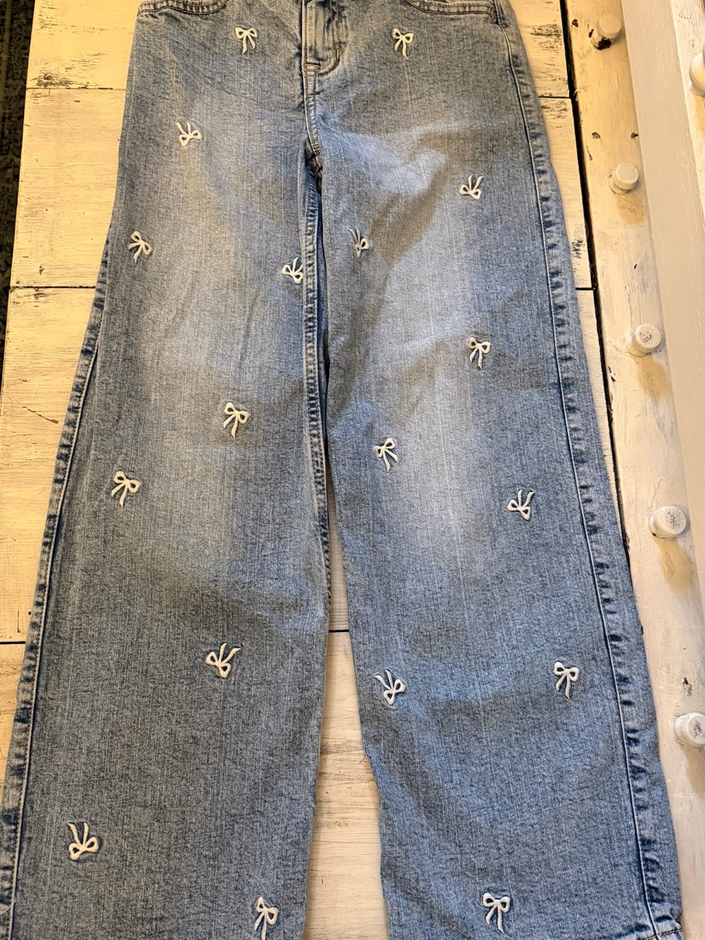 Girls’ Light Blue Embroidered Bow Jeans
